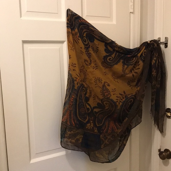 Scarf - Picture 4 of 6